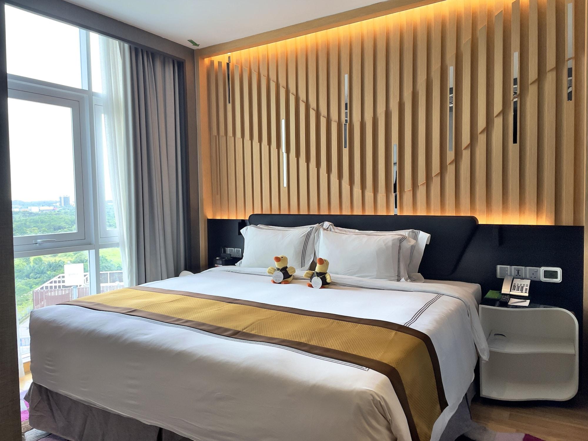 Fraser Place Puteri Harbour Nusajaya  Exteriér fotografie A bedroom in a hotel